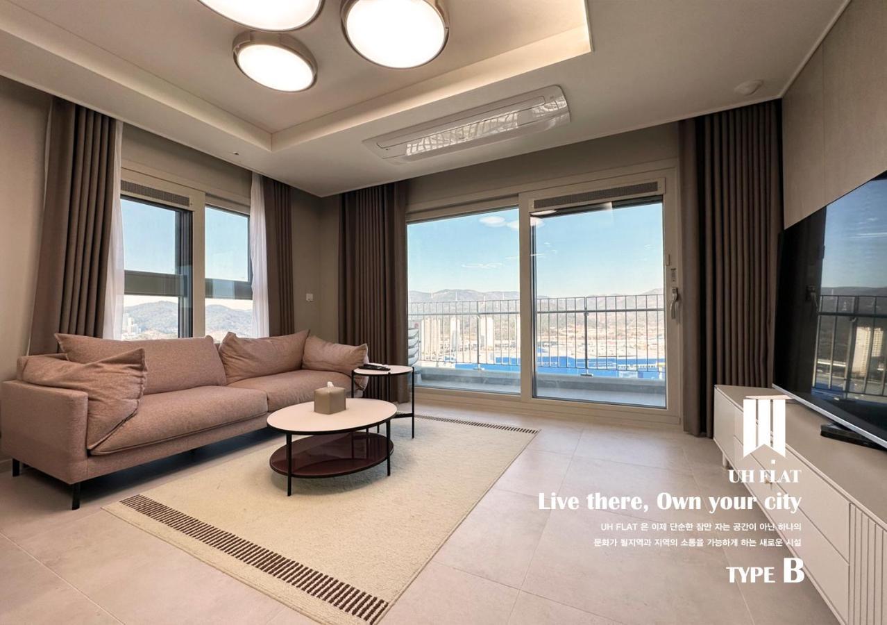 Y Collection By Uh Flat Osiria Aparthotel Busan Exteriör bild