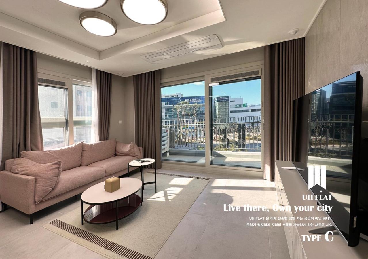 Y Collection By Uh Flat Osiria Aparthotel Busan Exteriör bild