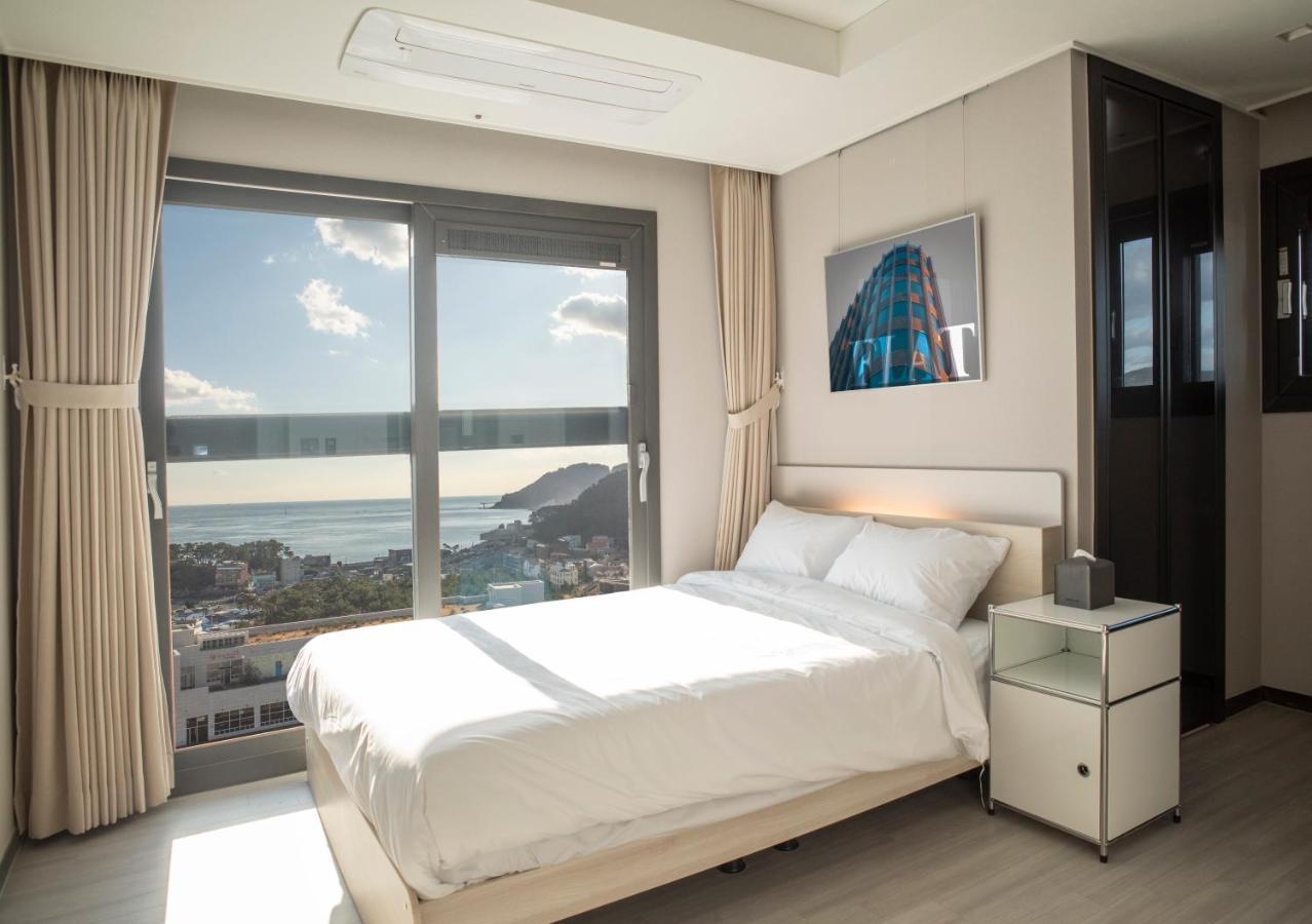 Y Collection By Uh Flat Osiria Aparthotel Busan Exteriör bild
