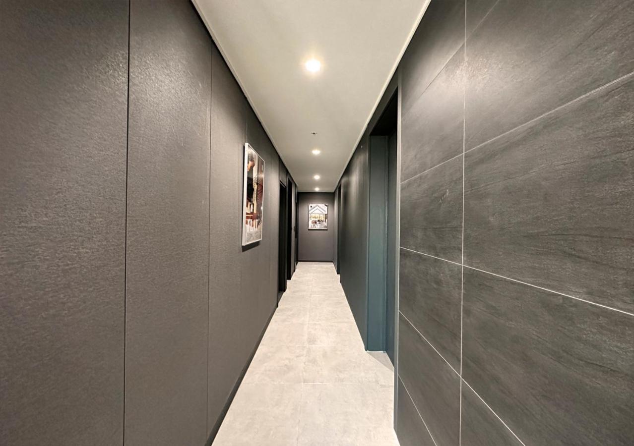 Y Collection By Uh Flat Osiria Aparthotel Busan Exteriör bild