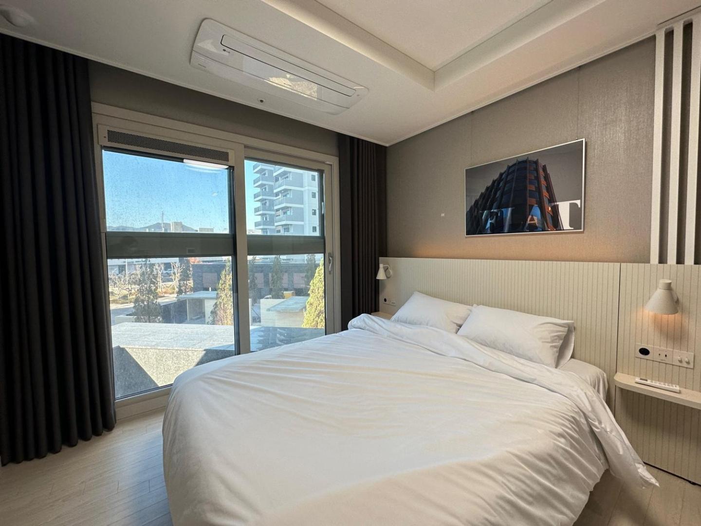 Y Collection By Uh Flat Osiria Aparthotel Busan Exteriör bild
