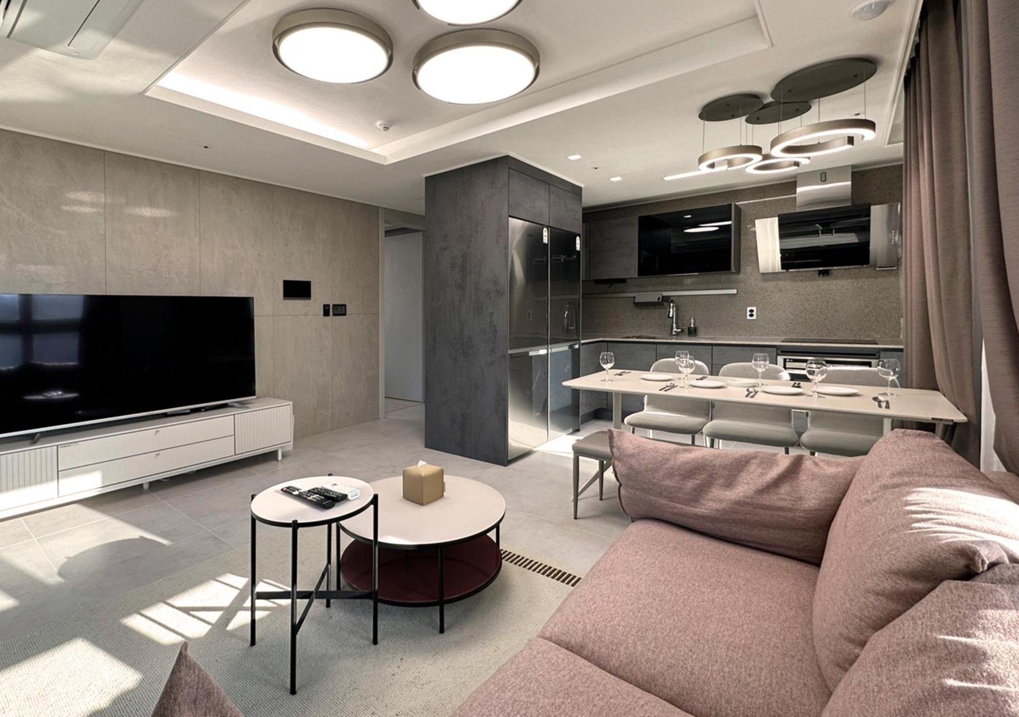Y Collection By Uh Flat Osiria Aparthotel Busan Exteriör bild